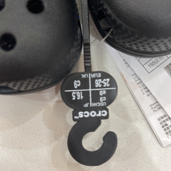 Kids classic black crocs - Picture 5 of 5